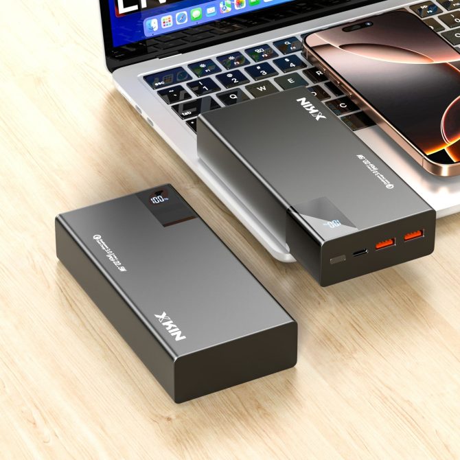 Xkin 20000mAh Power Bank – Built-in USB, 8-Pin, USB-C & Micro USB Cables with Flashlight - Image 4